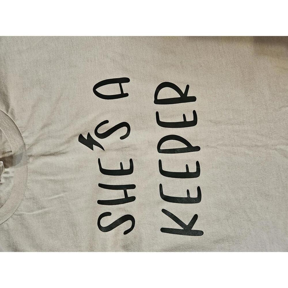 Bella+Canvas men's T-Shirt - She's a Keeper Graphic Tee